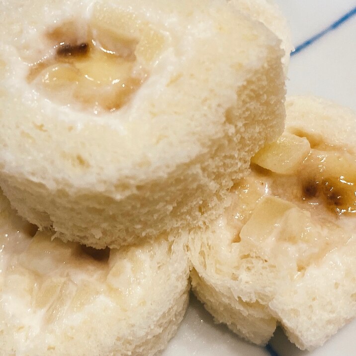 離乳食 後期 バナナとリンゴのミニロールケーキ レシピ 作り方 By jy 楽天レシピ 離乳食 後期 バナナとリンゴのミニロールケーキ レシピ 作り方 By jy 楽天レシピ